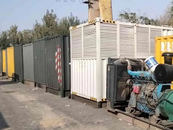 铁山200KW柴油发电机机组每小时油耗是多少？